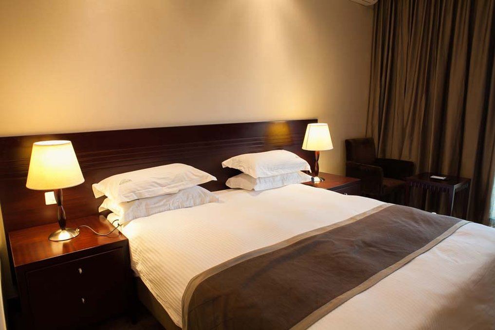 Gorillas Golf Hotel Kigali Exterior photo
