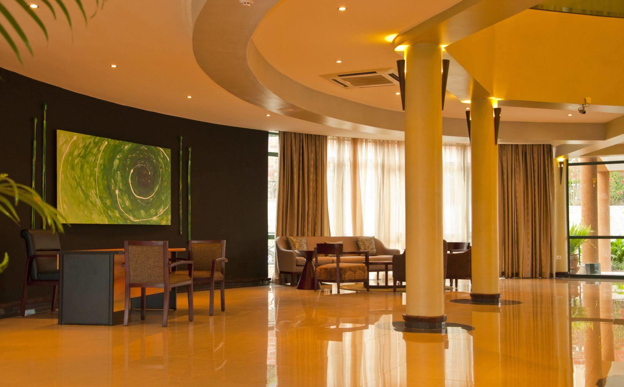 Gorillas Golf Hotel Kigali Exterior photo