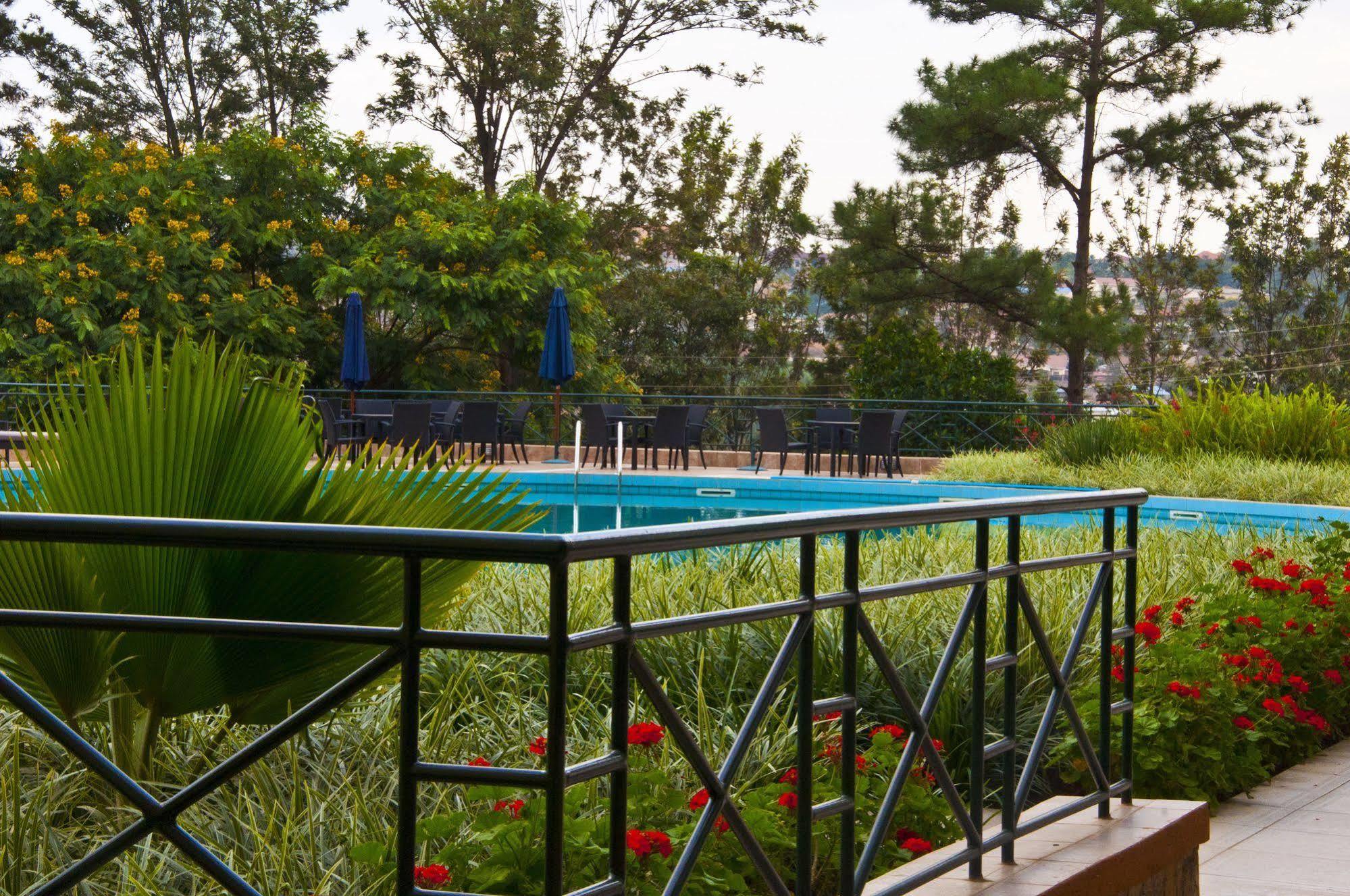Gorillas Golf Hotel Kigali Exterior photo