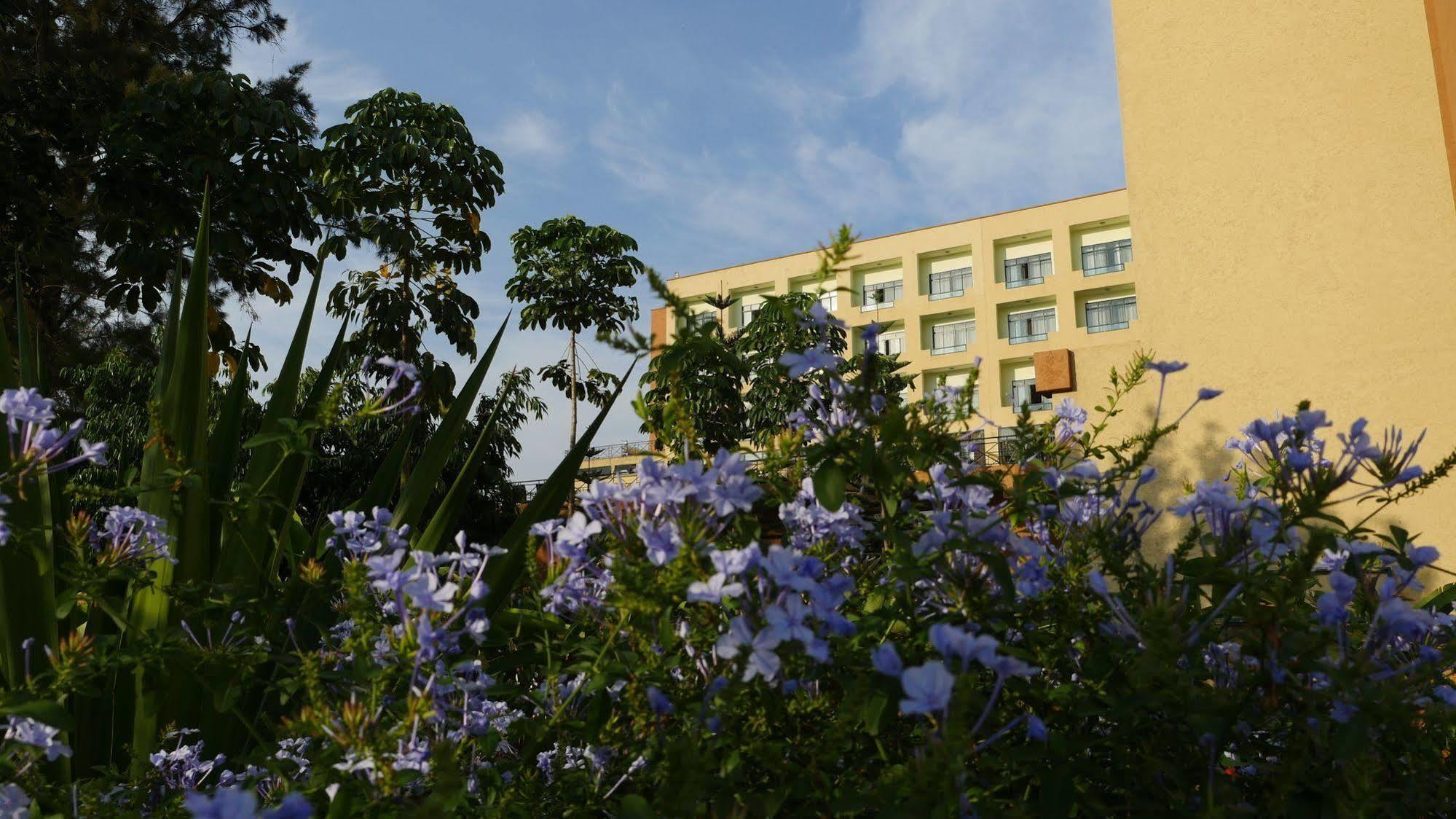 Gorillas Golf Hotel Kigali Exterior photo