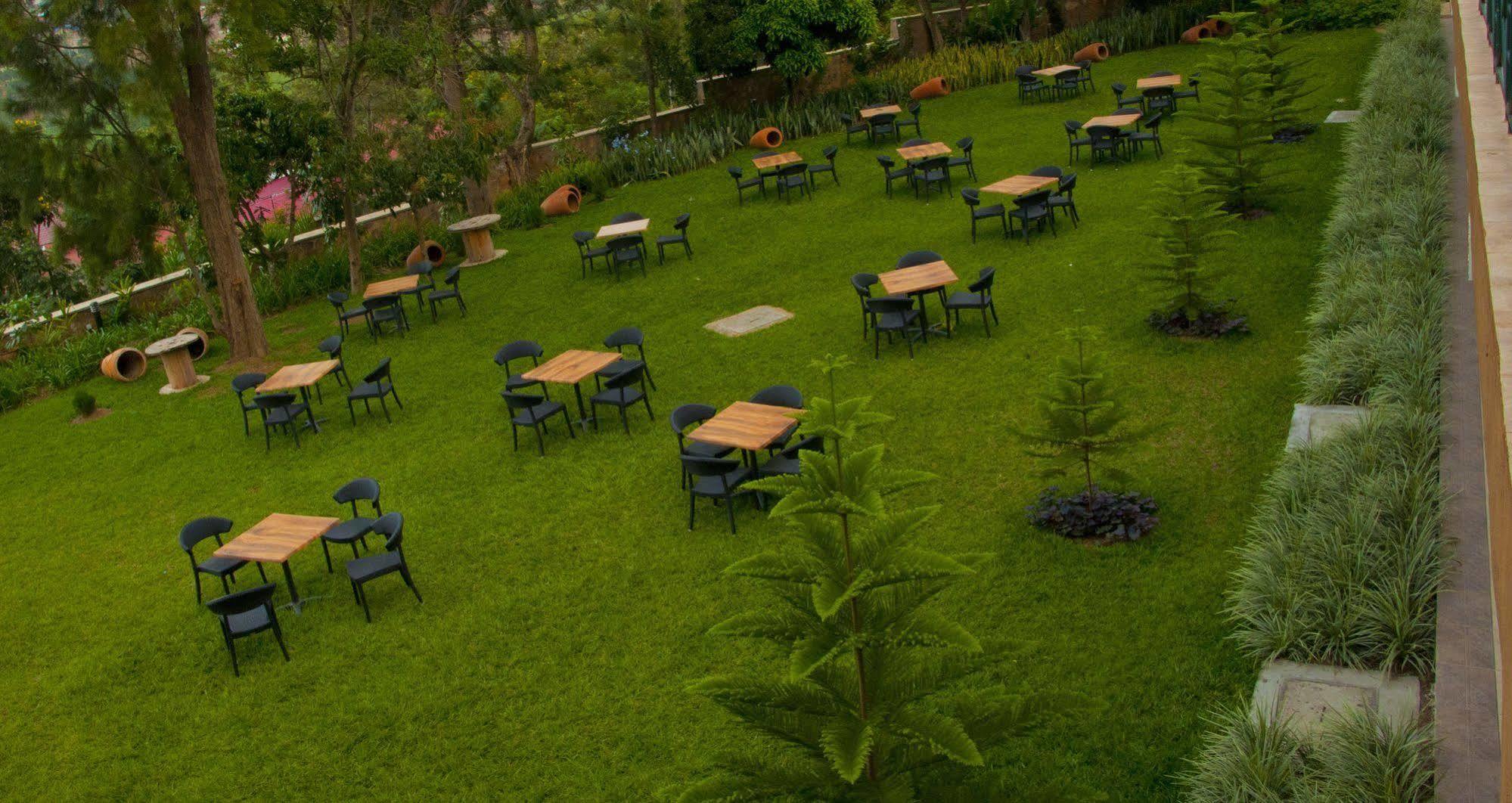 Gorillas Golf Hotel Kigali Exterior photo